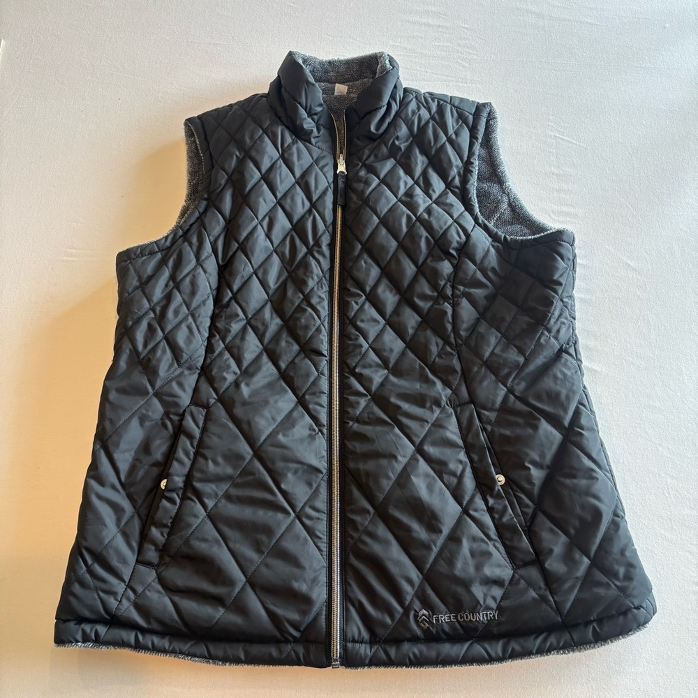 Free Country Women’s Reversible Quilted Vest Black Sherpa Fleece Lined Size L